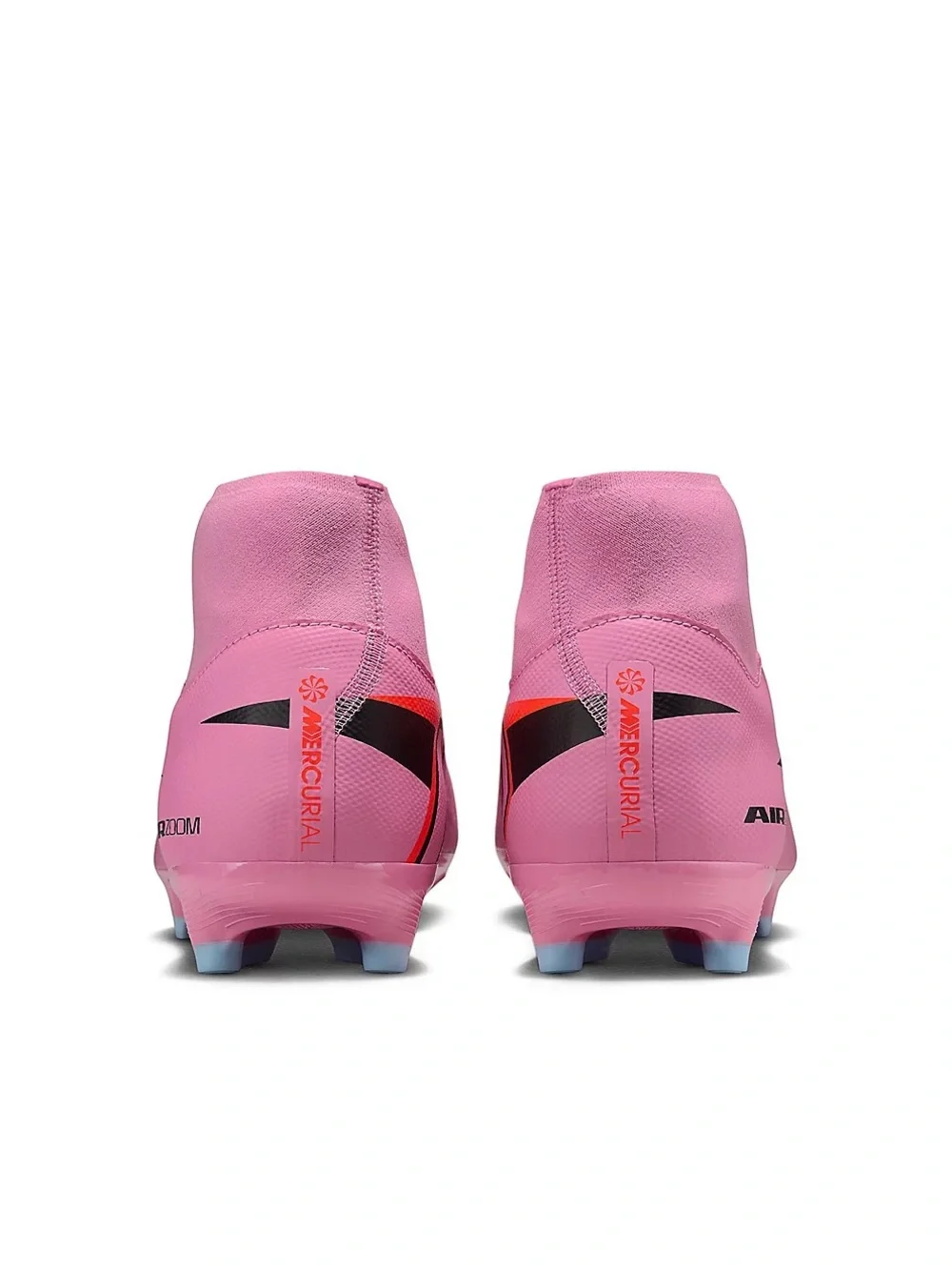 🚨BRAND NEW Nike Kids Soccer Cleats🚨